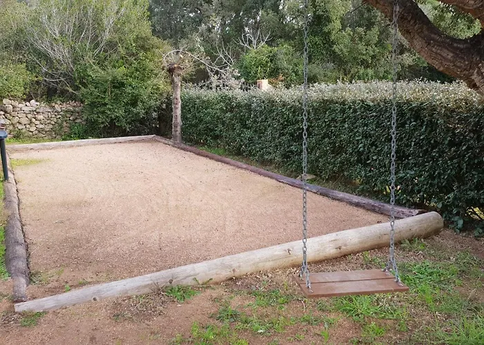 A Vigna Vecchia D'hotes לינה וארוחת בוקר פורטו-וישיו